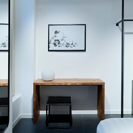 Sg9 City Apartments Бреша Екстериор снимка