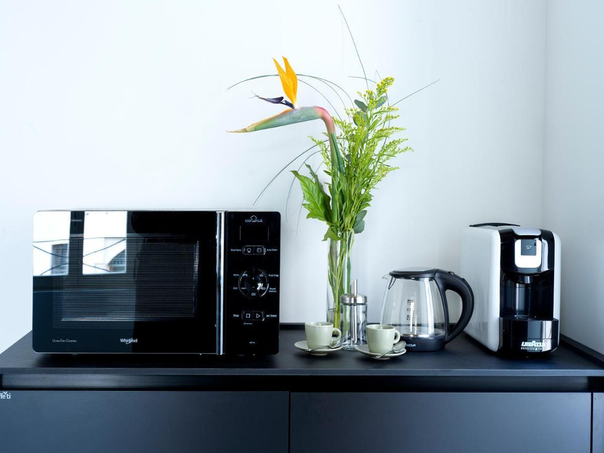 Sg9 City Apartments Бреша Екстериор снимка