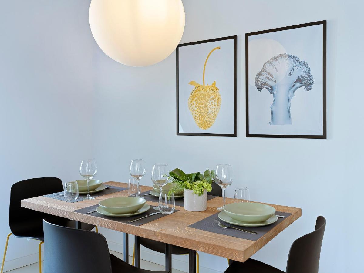 Sg9 City Apartments Бреша Екстериор снимка