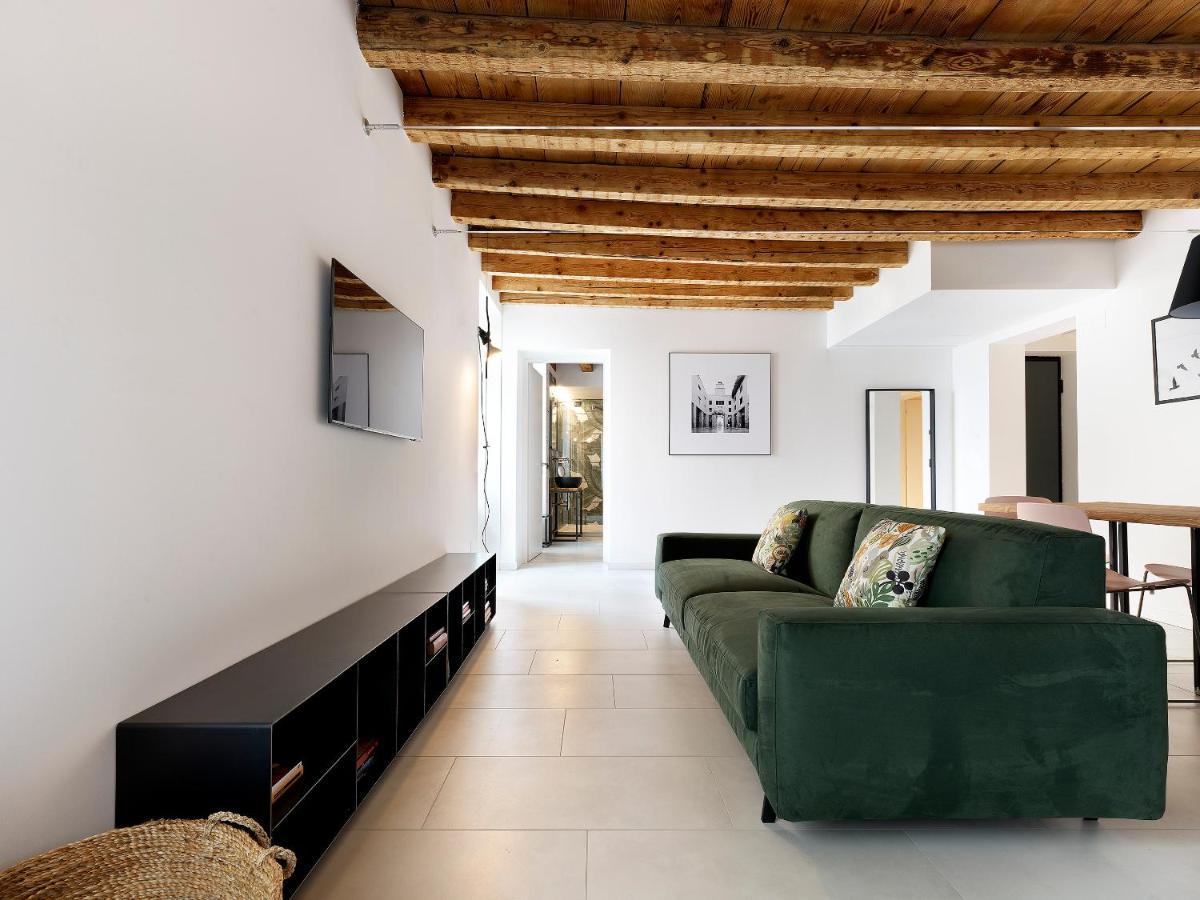 Sg9 City Apartments Бреша Екстериор снимка