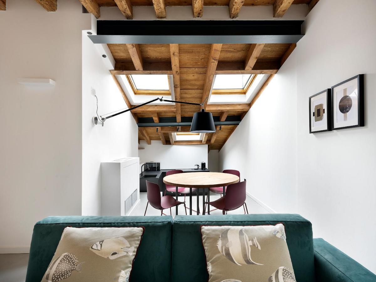 Sg9 City Apartments Бреша Екстериор снимка
