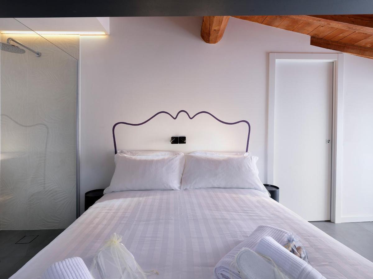 Sg9 City Apartments Бреша Екстериор снимка