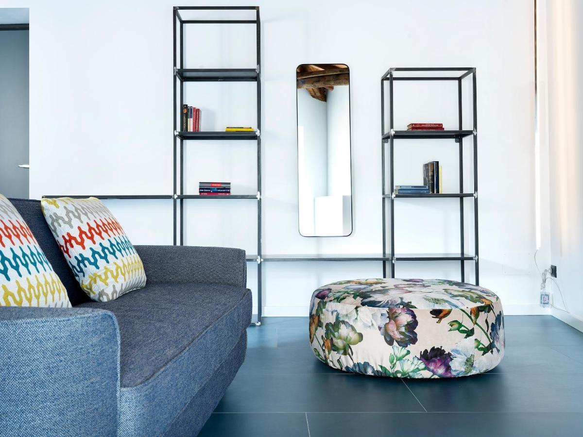 Sg9 City Apartments Бреша Екстериор снимка