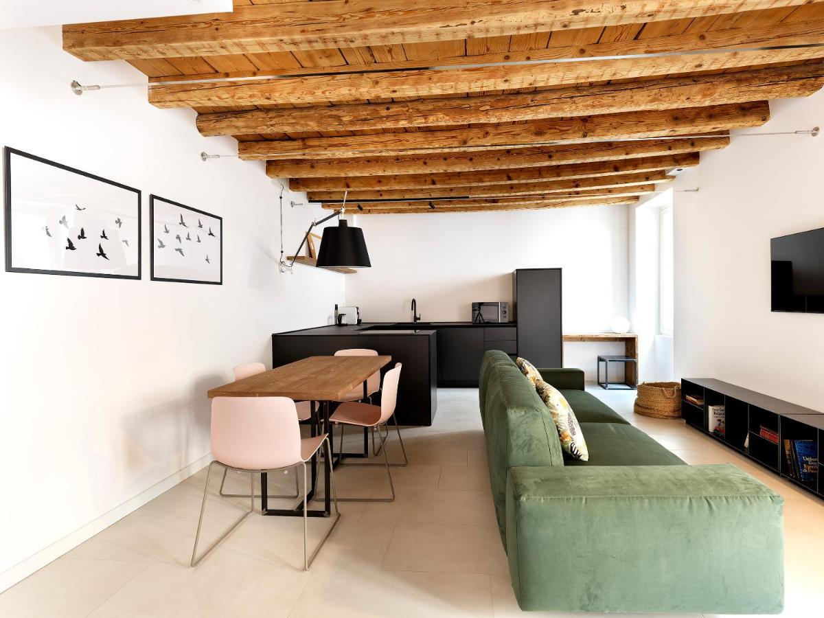 Sg9 City Apartments Бреша Екстериор снимка