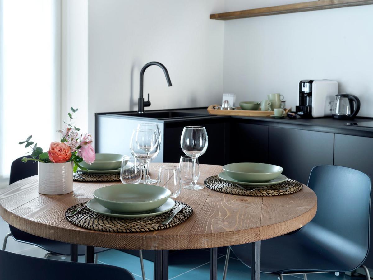Sg9 City Apartments Бреша Екстериор снимка